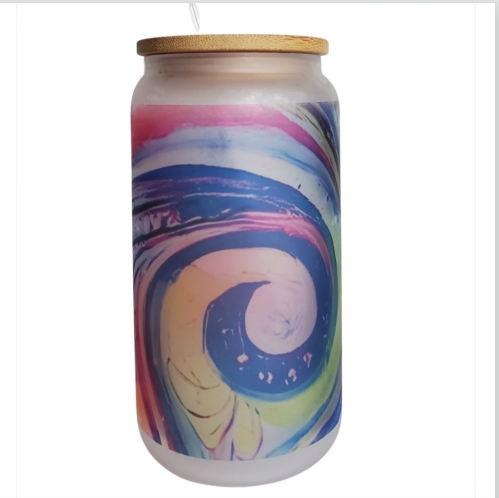 A New glass can tumbler, made by Shea Cheri. This is an 16 ounce tumble.